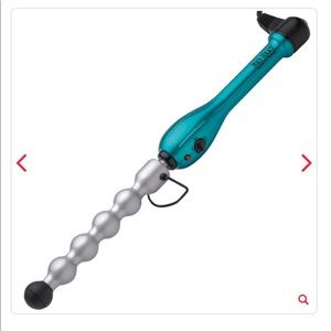 Bed head curling iron “Rock n Roller”